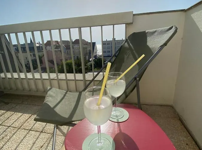 La Marée Zélée - à 50 Mètres De La *